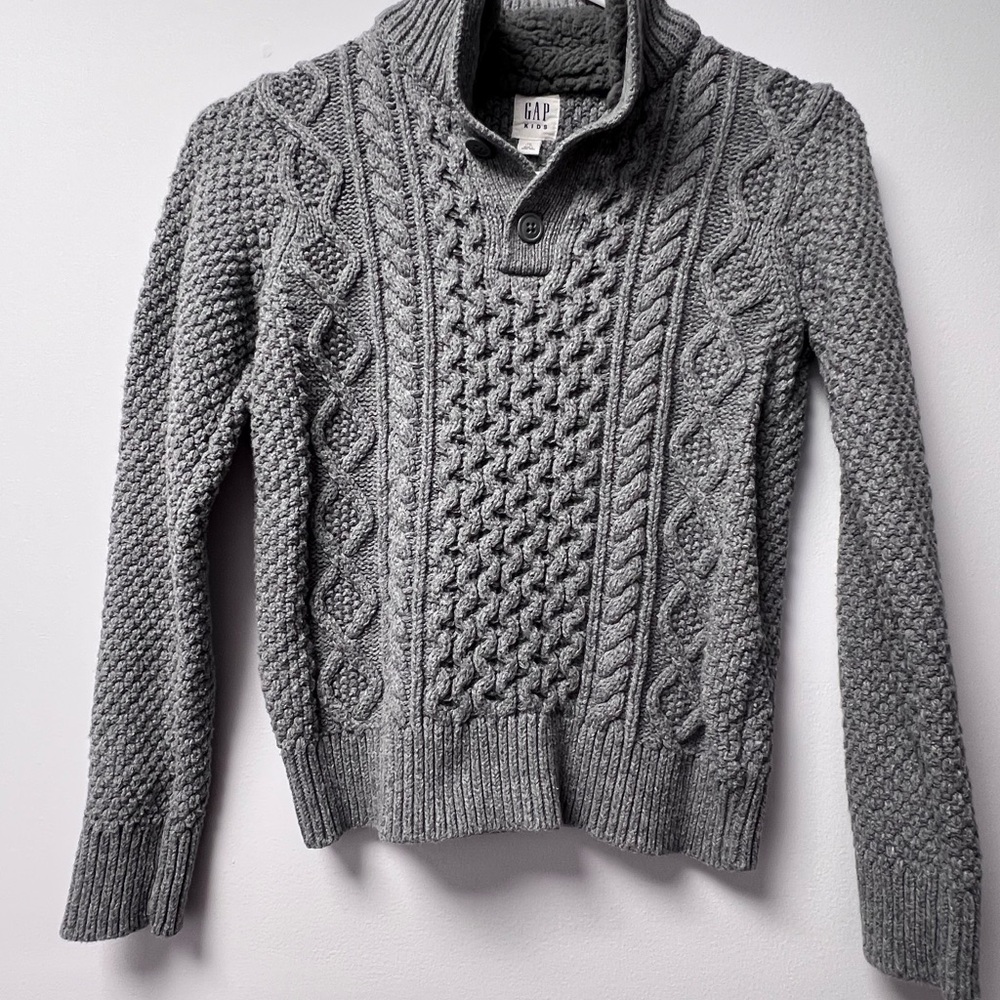 GAP Men's Gray Cable Knit Sweater